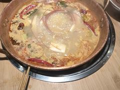 -洱火云南酸菜牛肉火锅(石景山当代商城店)