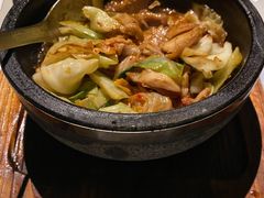 -穹六人间 people 6(岳阳路店)