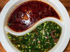 鸳鸯水煮牛肉-成都吃客(九眼桥店)