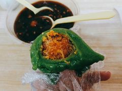 蛋黄肉松青团-许阿姨糕团店(南京总店)