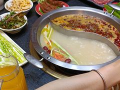 -沸炉重庆老火锅(军事博物馆店)