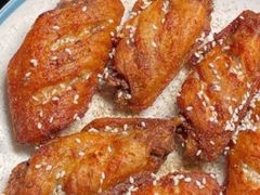 秘制鸡翅-三妹小龙虾·黄油蟹(华侨城总店)