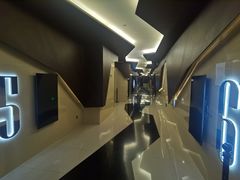 -英皇UA电影城(瑞虹天地月亮湾)