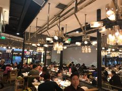 大堂-洪氏嗨捞·猪肚鸡火锅(阳光天地店)