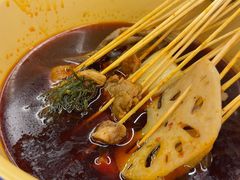 -拈签一笑黄牛肉辣卤串串