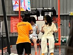 -极限PLAY运动娱乐新世界·团建派对潮玩休闲馆·室内蹦极高空游乐园