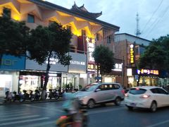 -金捞自助火锅烤肉店(阳华路店)