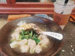 虾肉金鱼小馄饨-桃园眷村(万象天地店)