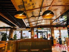 大堂-金太阳海鲜烧烤·本地人餐厅(星海公园店)