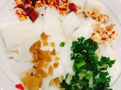 猪油拌粉-盟重烧烤(东瓜山创始店)