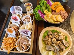 -菌自由丨野生菌火锅特色庭院餐厅(丽江古城店)