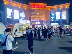 -月星家居广场-路面停车场