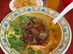 -金杨拉面王小吃面馆·牛三宝面·红烧牛肉粉