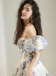 -莫小姐婚纱