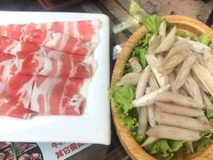 -慢丽江·云南野生菌土鸡锅(西山店)