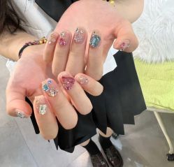 -悦指间美甲美睫