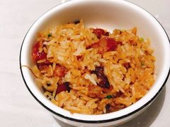 招牌腊味煲仔饭（中份）-四季缤纷椰子鸡(雨花亭凯德广场店)