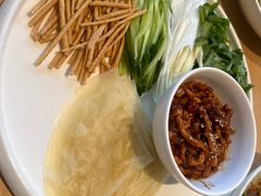 -关东小磨东北菜(上海长风大悦城店)