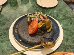 -秘密旅行Bonjour(黑金冠 江南西店)