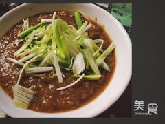 -王记酱骨头馆(新华路一店)