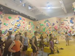 -问山MountQuest攀岩馆