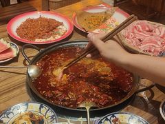 -旧街市鲜货老火锅(大光路店)