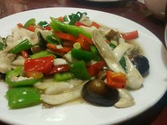 素炒松茸-苍洱春饭店