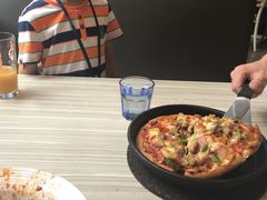 -必胜客(武汉欢乐谷店)