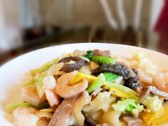 扒肘子-颜家菜·鲁菜世家(大明湖店)