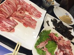 -楼外楼大刀肉传统火锅居(幸福街店)