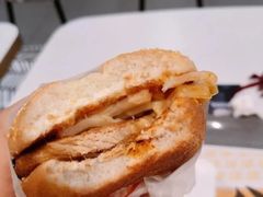 桂林酸竹笋风味板烧鸡腿堡-麦当劳(大榭三江超市店)
