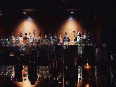 -Whisper Bar 