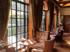 靠窗位-汾阳花园酒店·餐厅(徐汇店)