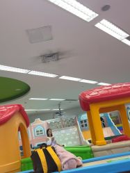 -孩子王童乐园(武汉永旺店)