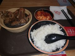 -万和春排骨砂锅米饭(新业广场店)