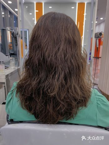 染发先洗还是先染，看一看