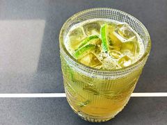 柠檬茶-尤加利咖啡馆