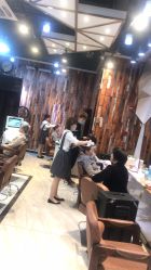 -PE SALON