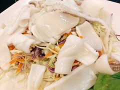 -J Daeng Seafood