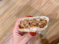 鲜肉月饼-长发西饼(临顿路店)