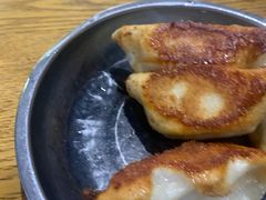 -黄阿姨锅贴大王(万航渡路店)