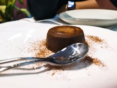经典巧克力熔岩蛋糕-乐意坊Alla Torre意大利手工披萨(陆家嘴旗舰店)