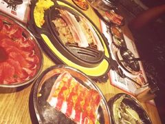 -青瓦炭韩潮烤肉(花园道店)