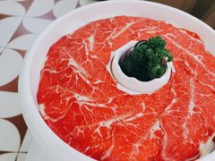 -洪氏嗨捞·广东猪肚鸡·椰子鸡火锅(西咸万象城店)