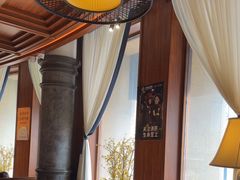 -八府香鸭·啫啫煲(华山路店)