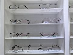 -天空之镜眼镜店蔡司依视路授权店(天通苑店)