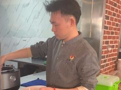 -亮健容天生蚝烧烤自助(交道口直营店)