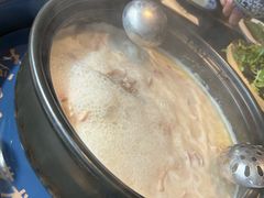 -大匠工房古船木艺术餐厅·猪肚鸡专门店(长白仙岛店)