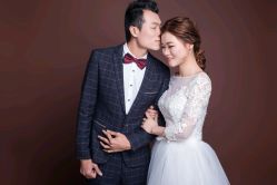 -巴黎婚纱摄影工作室