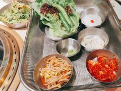 -蚂蚁洞·烤肉大营地(上海静安大悦城店)